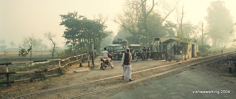 India, outside Lucknow, early morning railway crossing