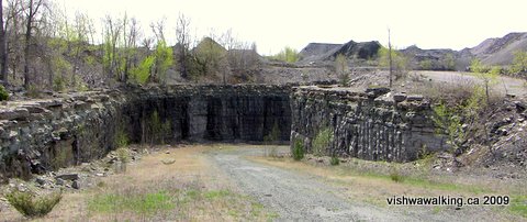 marmora mine, road to the lake