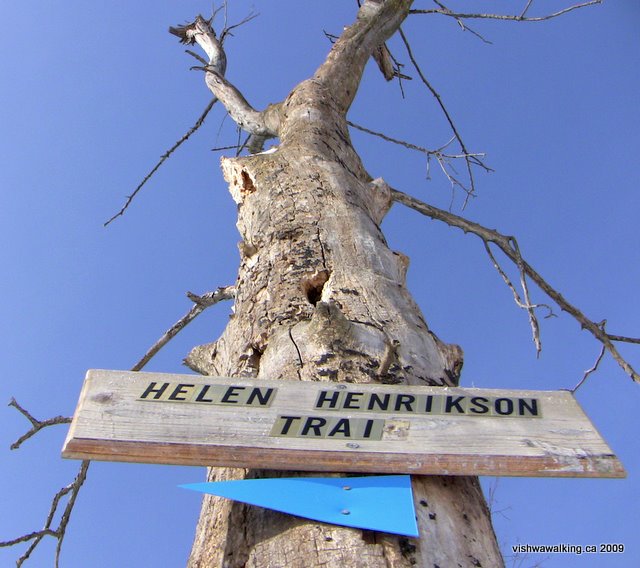 helen henrikson loop, sign on Rideau Trail