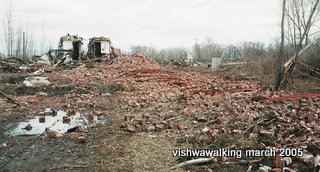Belleville: Bakelite plant chimney rubble