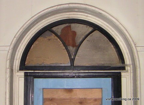 Ernestown train station, inside arch over the front door