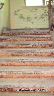 Prince Edward Heights, small stairs
